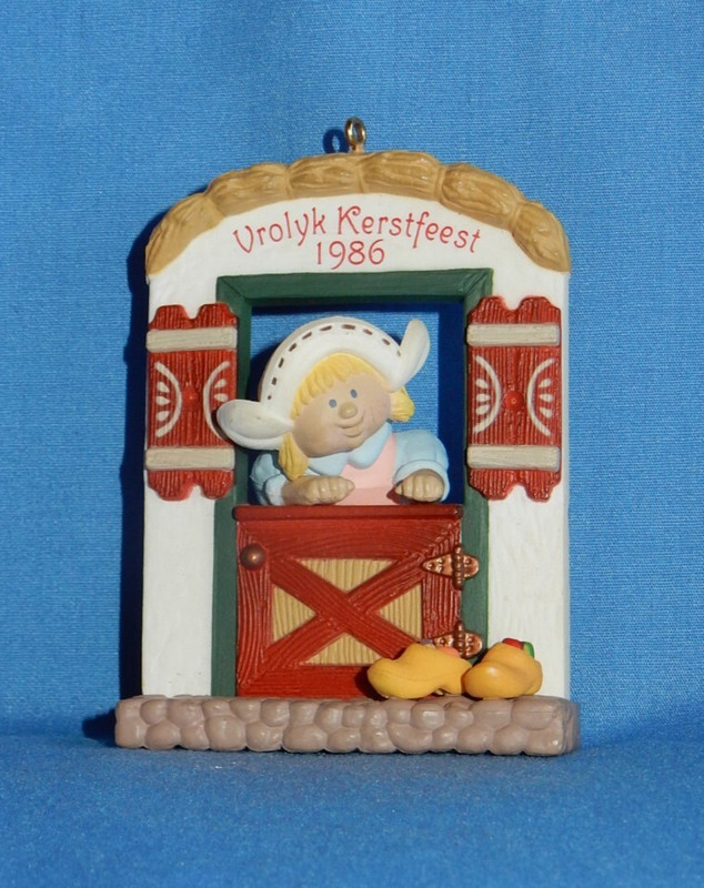 Hallmark 1986 Windows of the World Vrolyk Kerstfeest Holland Christmas Ornament