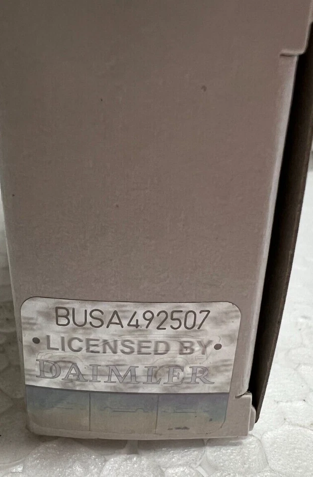 Busch 46210 Smart Fortwo 2012 Auto Elettrica H0 1:87 - Immagine 2 di 3