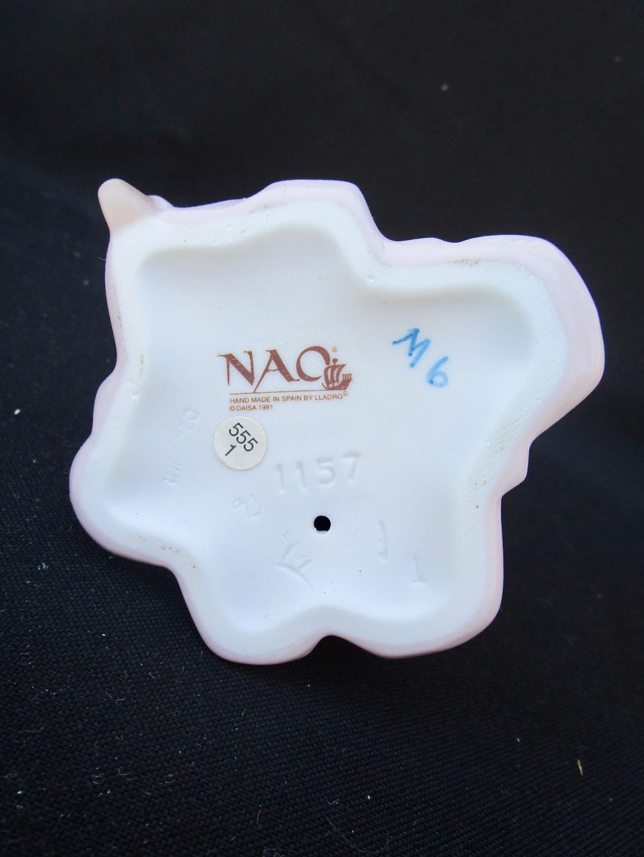 Beautiful Lladro NAO 