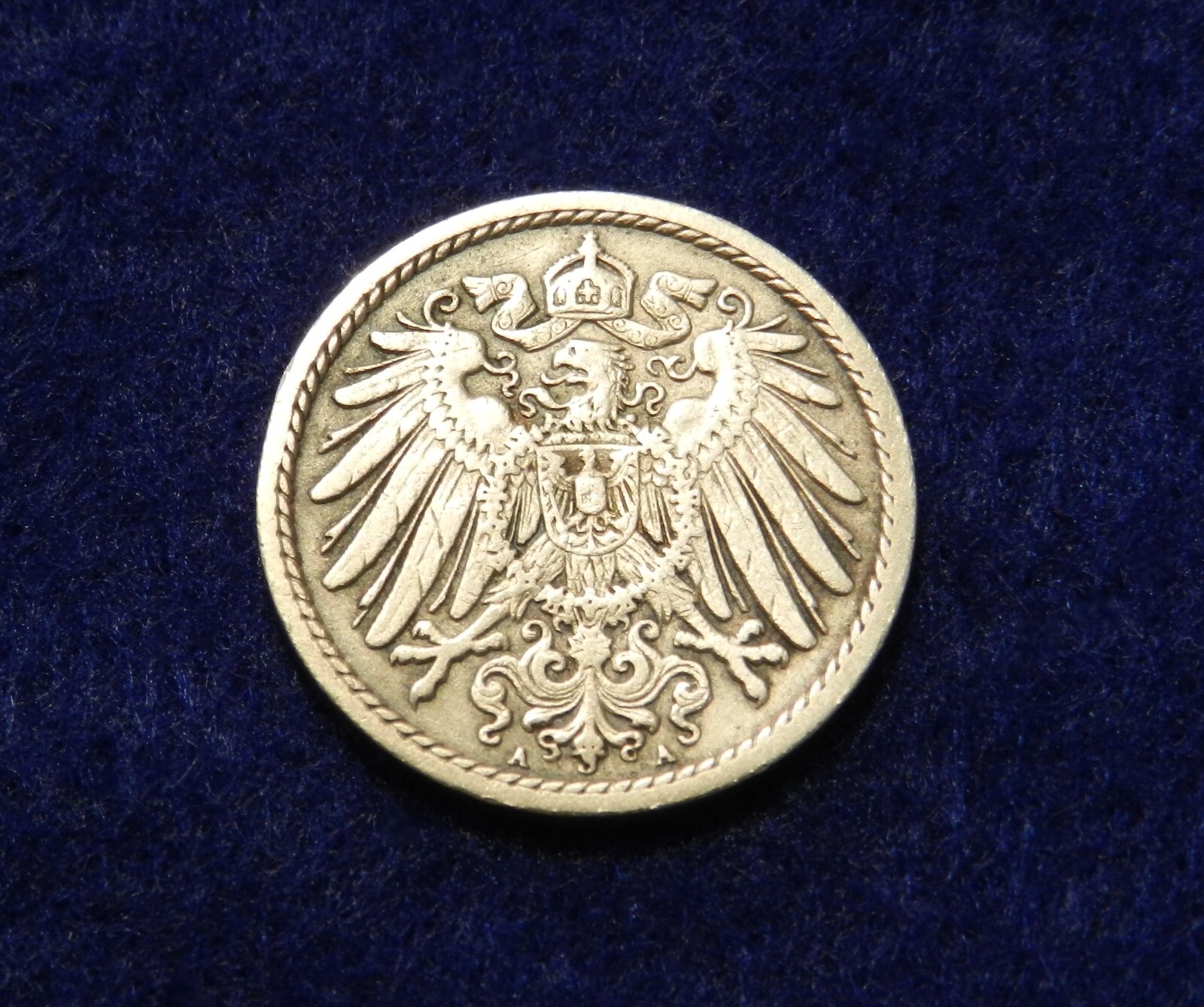 Foto 1 di 2