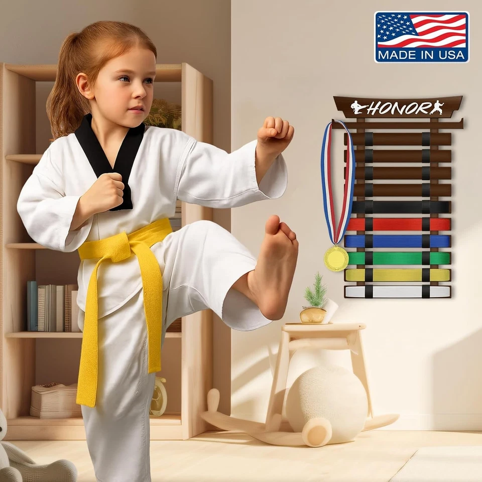 Estante de exhibición de cinturón de karate de 10 cinturones con pegatinas montado en la pared para cinturón de taekwondo Foto 3 de 4