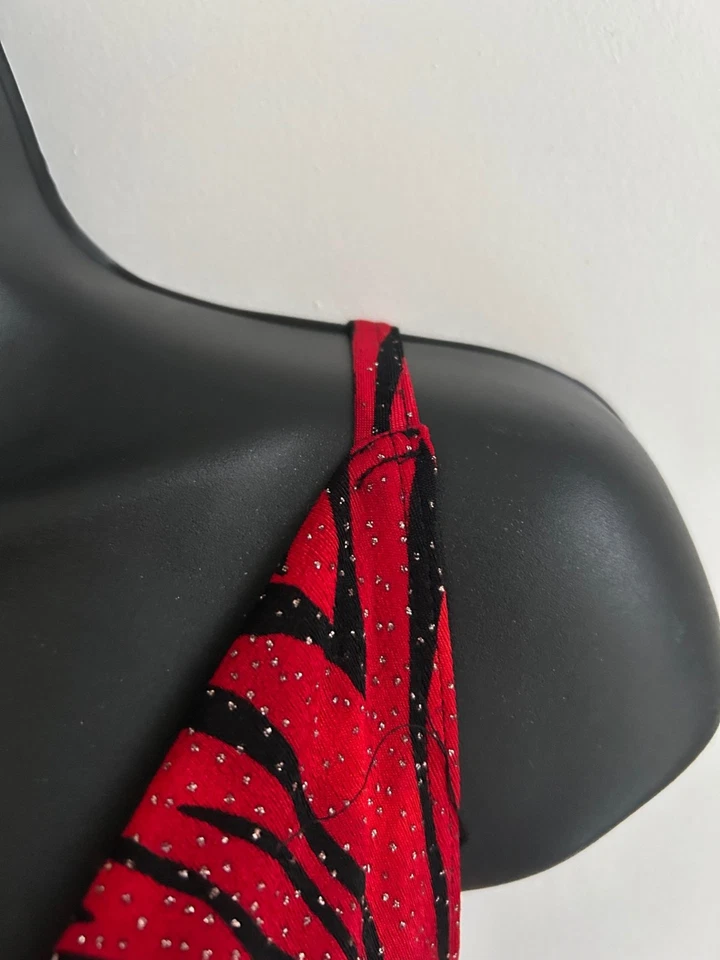 Top Cami Brillante Cebra Rojo Caramelo Ojo Años 90’s 00’s M Y2k Grunge Gótico Foto 3 de 4