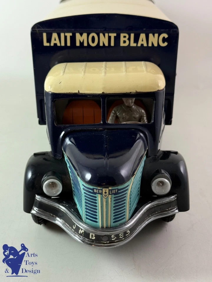 JOUET ANCIEN MONT BLANC RARE PROMO BERLIET LAIT MONT BLANC 38CM FRICTION C.1950 - Photo 3/4