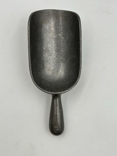 Vintage Heavy Aluminum Dry Goods Scoop Flour,Sugar,Ice, Grains 7” #0