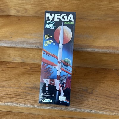 New Estes Vintage Super Vega #2036 Flying Model Rocket Made In  USA
