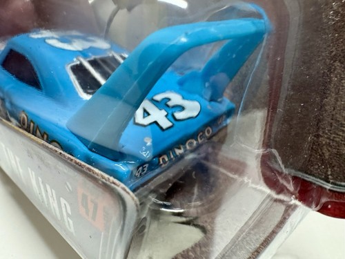 Disney Pixar Cars The King #43 Dinoco Piston Cup Racer World of Cars New - Picture 6 of 11