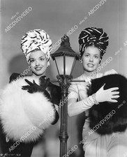 8B11-281 Jinx Falkenburg Marjorie Reynolds film Meet Me on Broadway 8B11-281 8B1