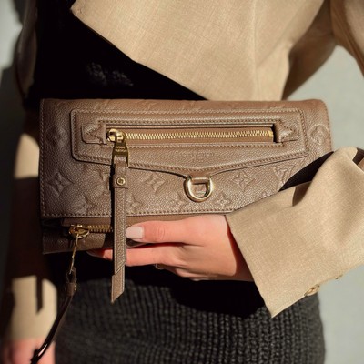 Louis Vuitton Monogram Empreinte Taupe Ombre Petillante Clutch Bag | eBay