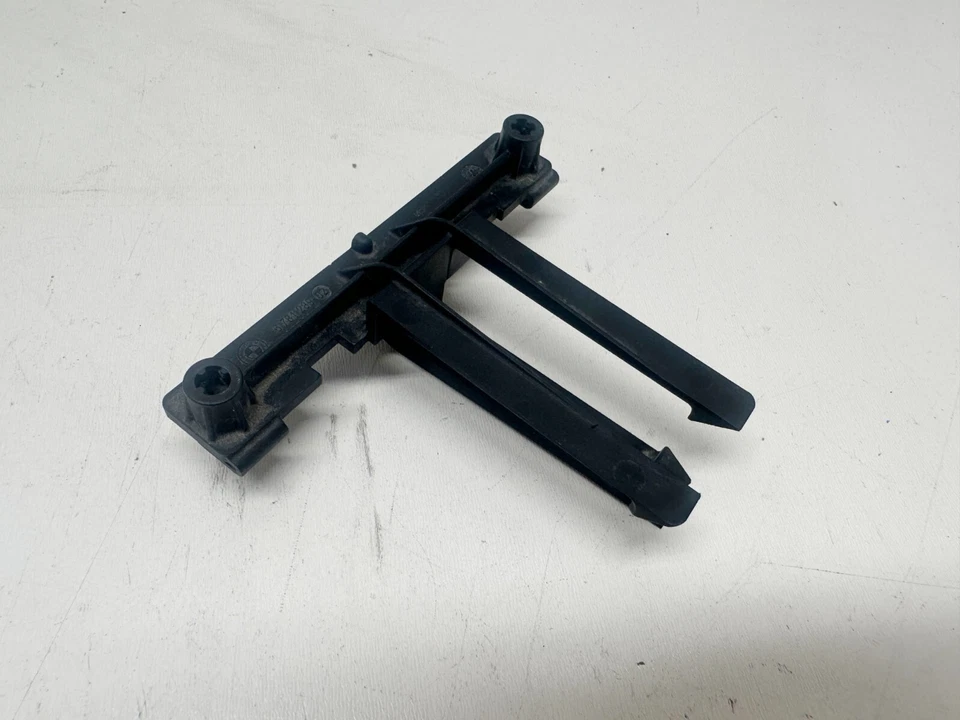 H30946 2010-2015 宝马 535i GT 550i GT 轮胎压力传感器安装支架 原始设备制造商 — 第 4/4 张图片