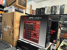 Akai Professional MPC ONE PLUS + Standalone Sampler Sequencer  ARMENS