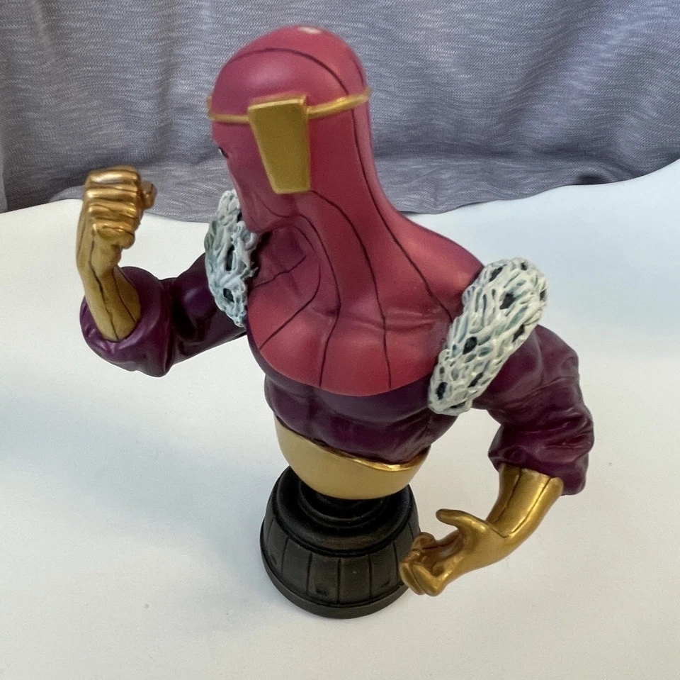 2002 BOWEN DESIGNS MARVEL AVENGERS BARON ZEMO 5 1/4" MINI BUST 1153/4000 - Image 2 of 3