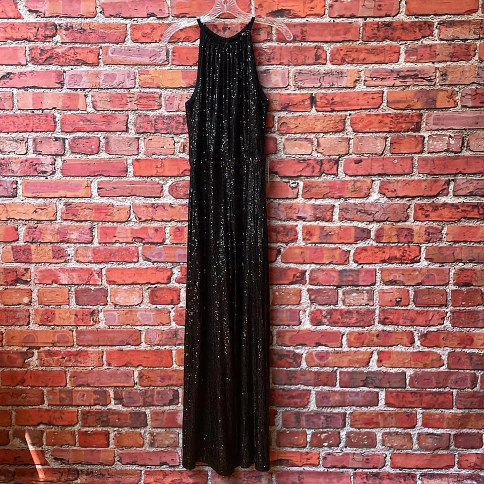 Mono negro con lentejuelas Max Studio cuello halter sin mangas Foto 4 de 4