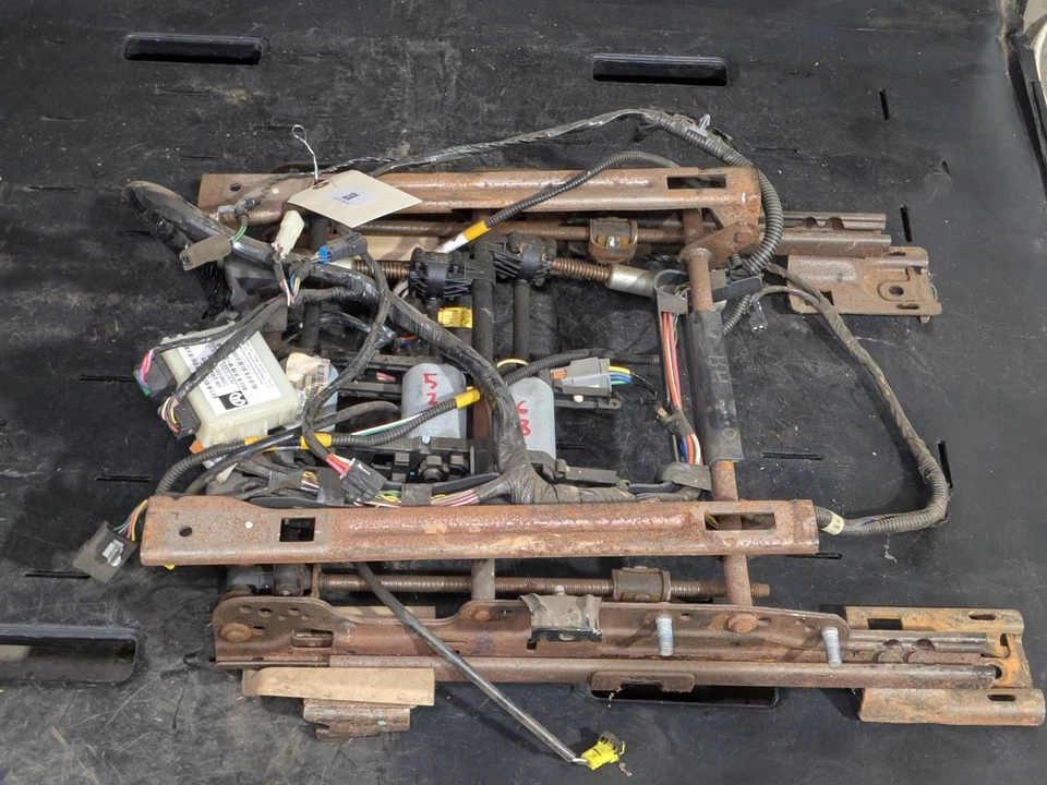 05-07 Cadillac Sts asiento delantero derecho pasajero pista OEM Foto 2 de 4