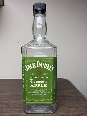 Jack Daniels Tennessee Apple Whiskey 1.75L EMPTY Bottle Great Condition!!