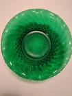 Vtg ANCHOR HOCKING FIRE KING EMERALD GREEN BOWL FLUTED SWIRL DIAMOND 1960 T46