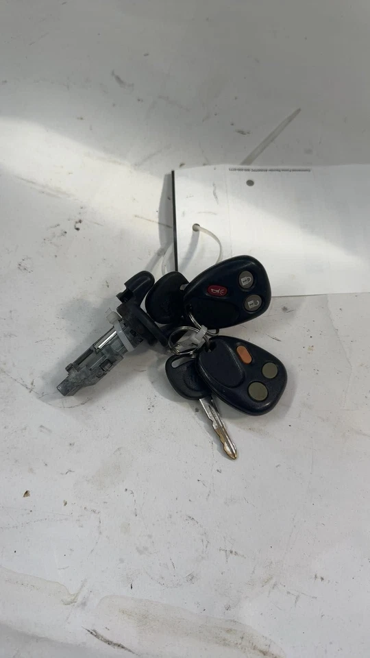 2002-09 TrailBlazer interruptor de ignição (sem cilindro e chave) tem chave 0 - Imagem 3 de 4