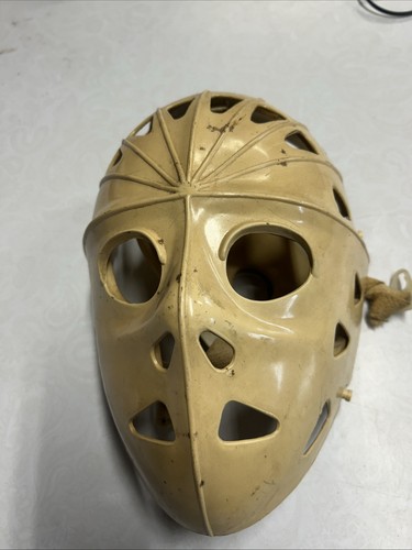 Vintage 1970s MYLEC Adult Goalie Hockey Mask Jason Friday The 13th
