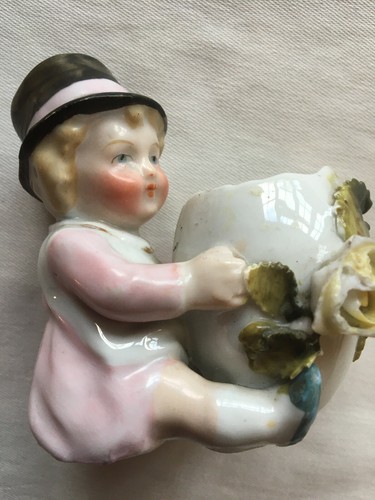 Little Vintage China Ornament. Girl Holding Pot. Fast, Free Postage. 3" - Imagen 2 de 6