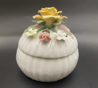 White Round Trinket Jewelry Box Ceramic Porcelain 3D Flowers Yellow Rose 4  Tall