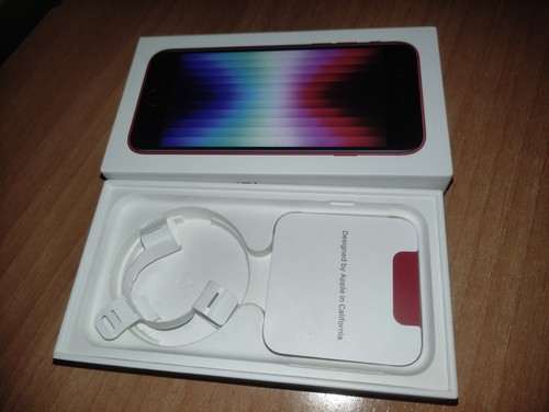 iPhone SE 2022 (3ra generación) 64GB Product Red - Imagen 9 de 10