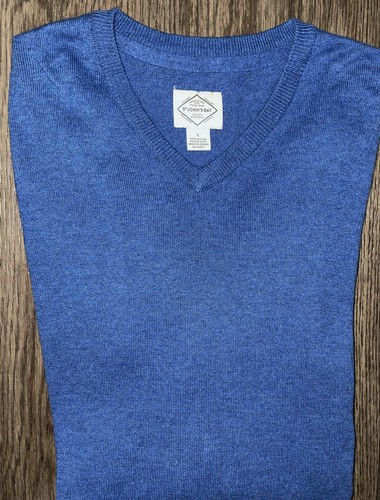 V-Neck Sweater Size Large - EUC | eBay