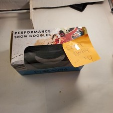 SNOW GOGGLES