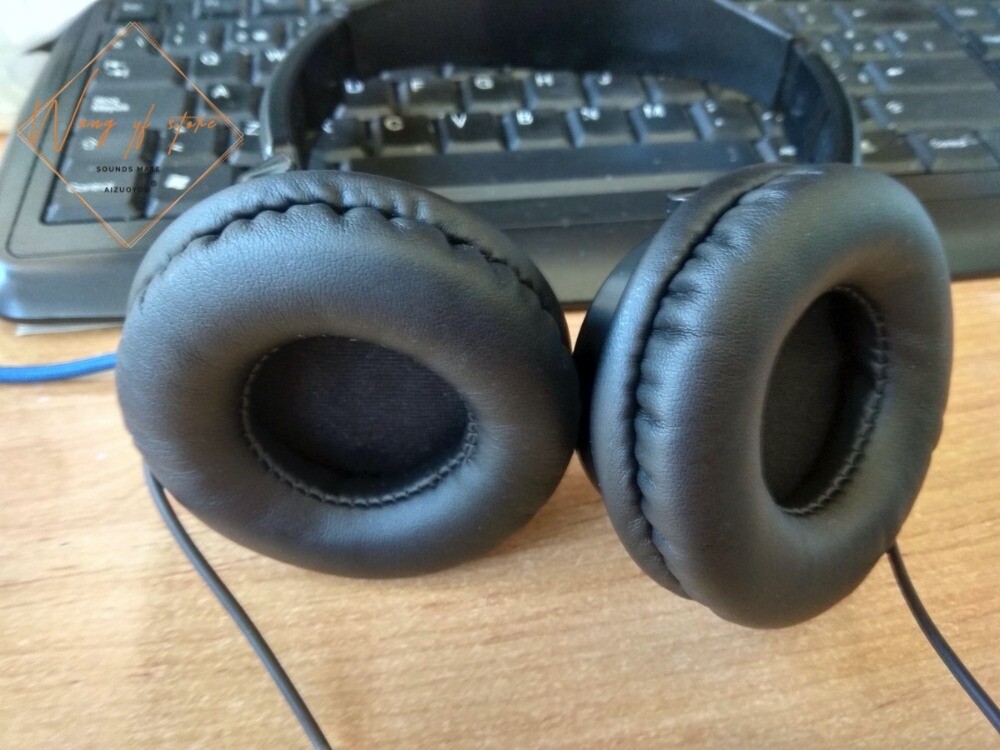 Panasonic RP-HT202 デッドストック Panasonic RP-HT202 Compact lightweight design hearphones