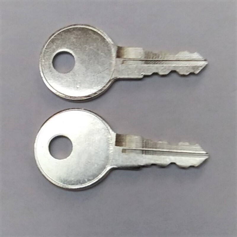 LEER Raider SnugTop Tonneau Cap Replacement Keys Cut To Your Key Code