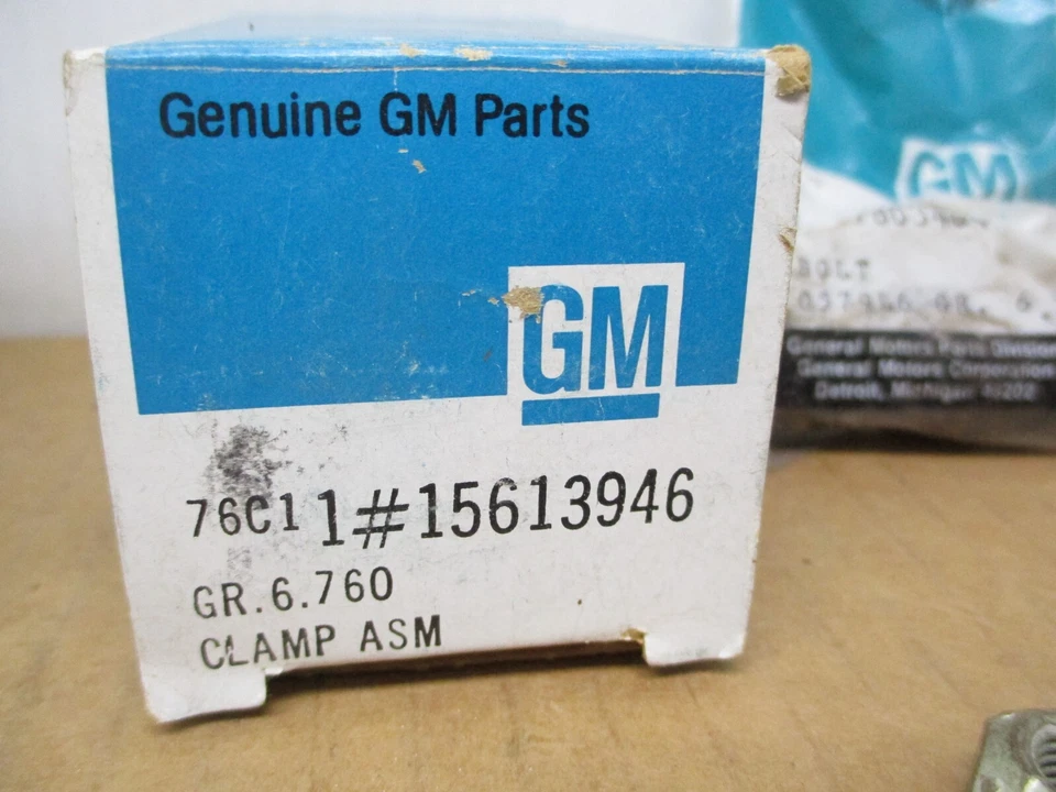 Genuine GM Clamp 15613946 - Image 2 of 3