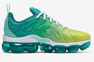teal vapormax plus