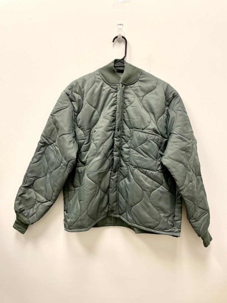 Genuine 1982 US Air Force USAF Flyers CWU-9/P Quilted Liner Genuine 1982 US Air Force USAF Flyers CWU-9/P Quilted Liner