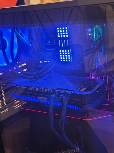 ASUS ROG Strix GeForce RTX 3090 OC 24GB GDDR6X Graphics Card - Afbeelding 4 van 14