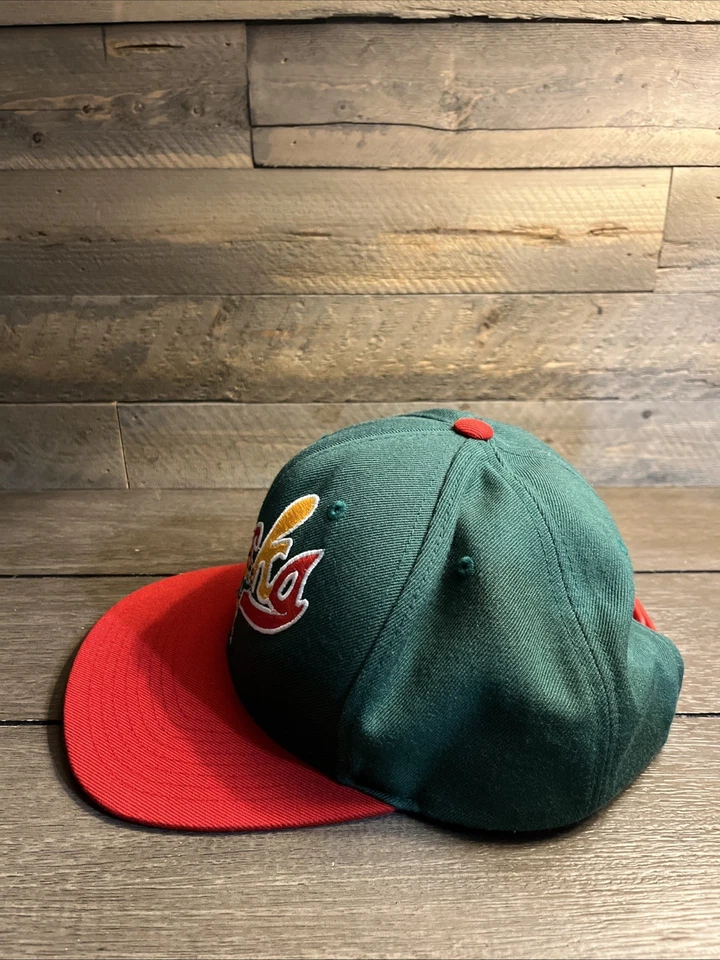 Gorra Mitchell & Ness Milwaukee Bucks Snapback clásica de madera dura Foto 4 de 4