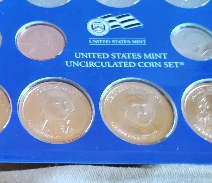 2007 Uncirculated Coin Set U.S Mint COA, 10 Presidents Dollars, Liberty,28 PCs. - Image 4 of 4