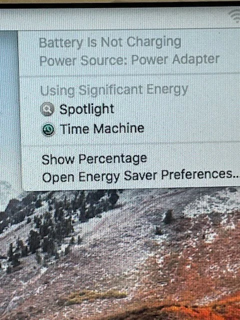 MacBook Air 2010 11 pulgadas 1,4 GHz Core 2 Duo, 2 GB de RAM, 128 GB SSD 10,13 #611A Foto 4 de 4