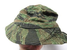 Vtg Short Brim Tiger Stripe Boonie Hat Camouflage Vtg Vietnam War Era 70s Rare