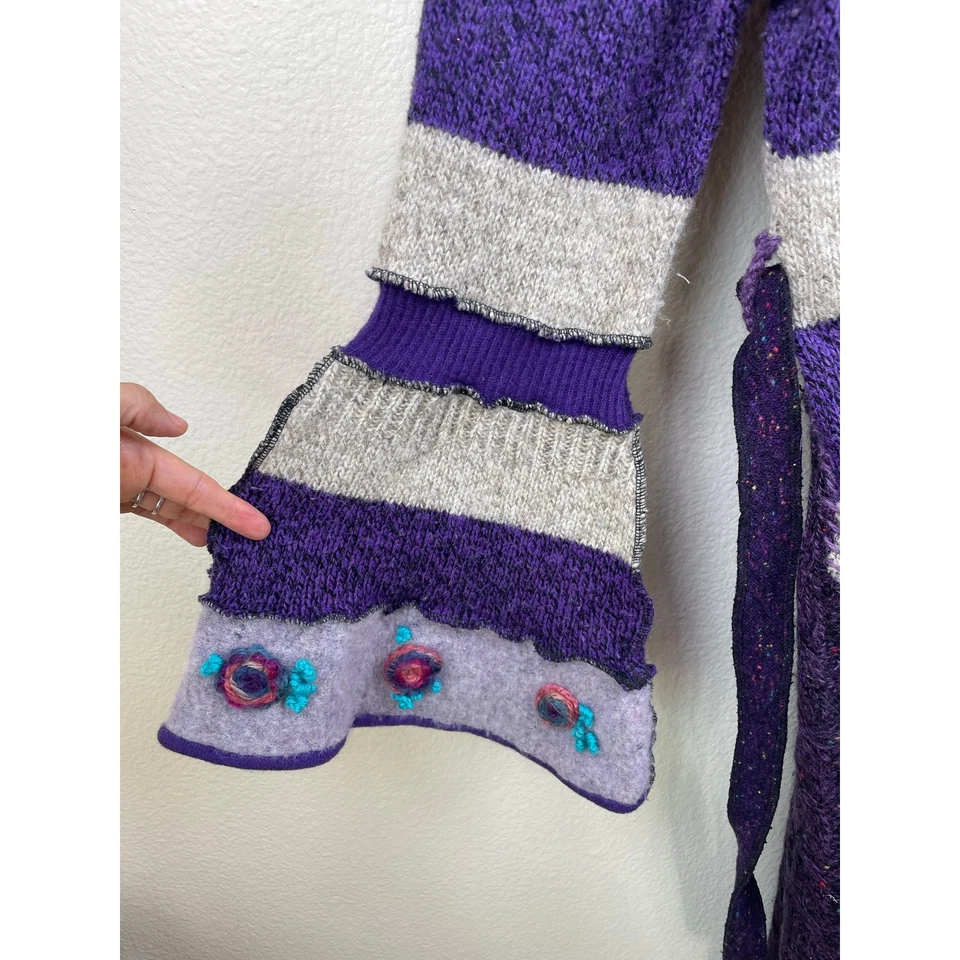 Vintage Womens Sweater Sz L Wool Oversized Hooded Duster Maximalist Artsy Boho - Image 4 of 4