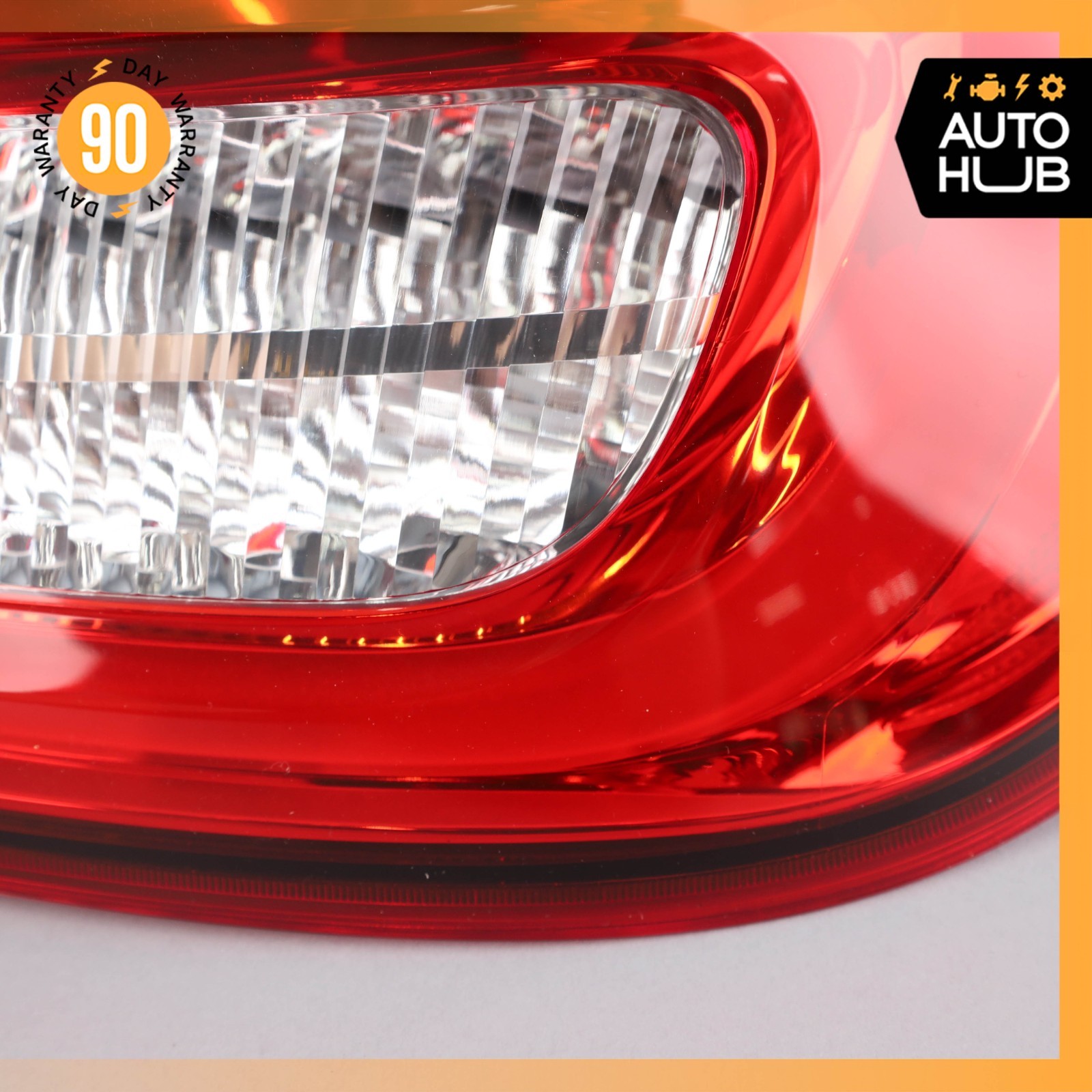 14-20 Maserati Quattroporte S Q4 M156 Right Side Outer Tail Light Lamp OEM 57k