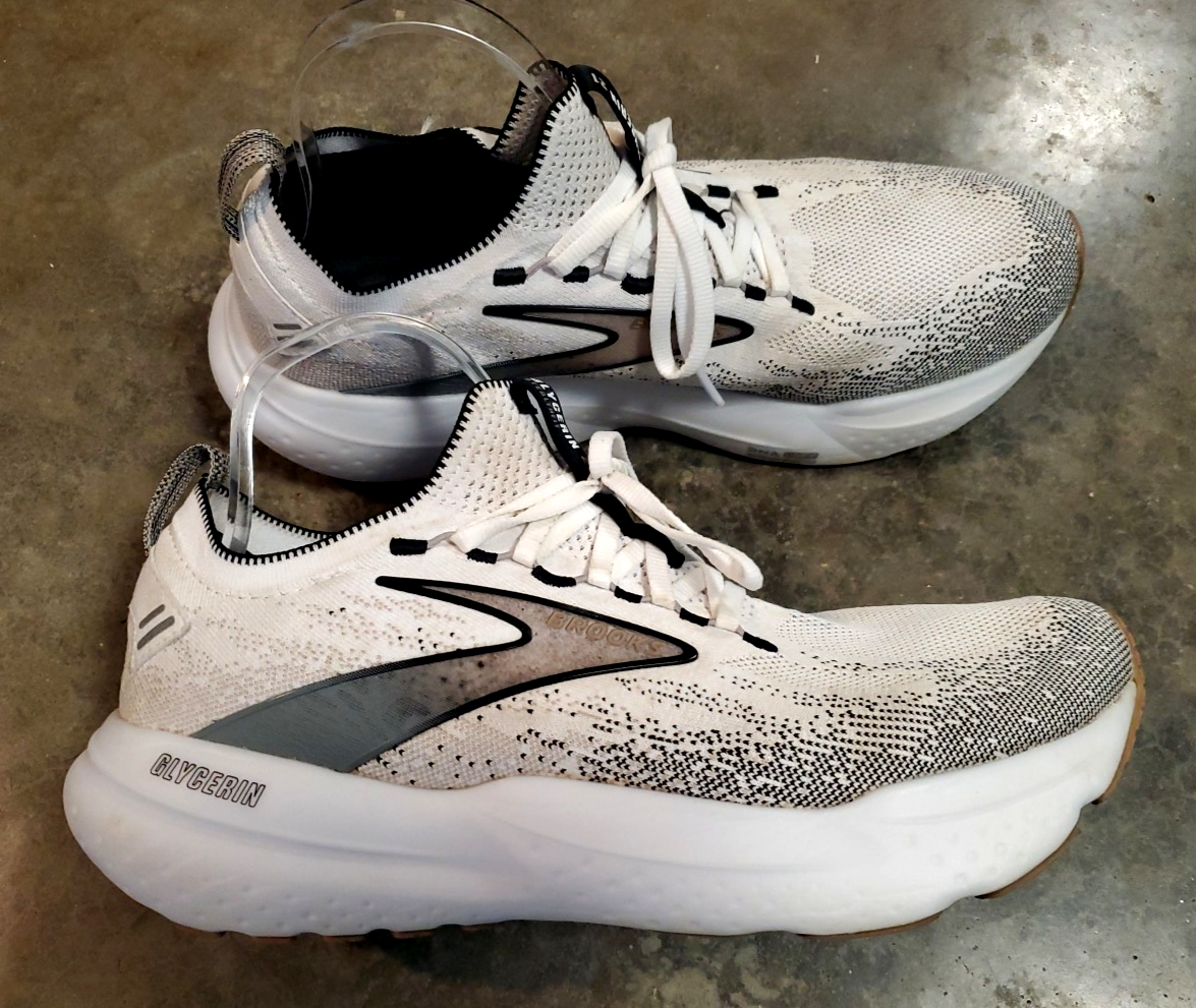 Brooks Glycerin StealthFit 21 White Gray Blk Running Athletic Shoe Women Siz 11