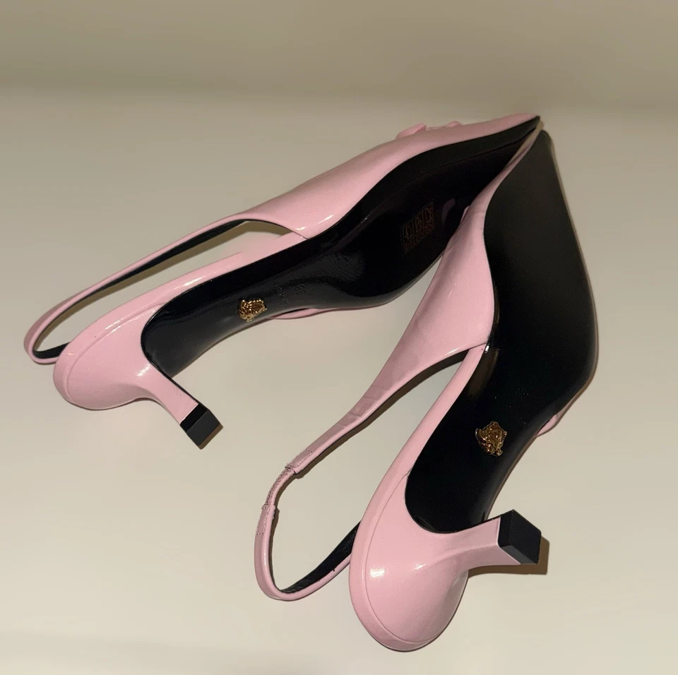 Nuevos zapatos de salón Versace, La Medusa, charol, con cordones, en rosa, talla 38 Foto 3 de 4