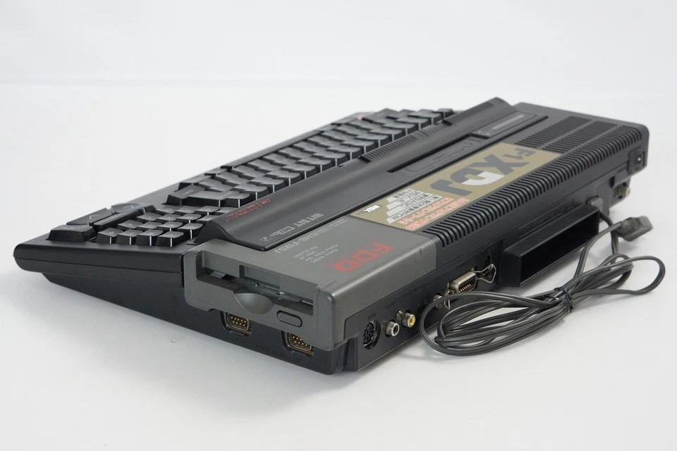 Computadora personal MSX2+ SONY HB-F1XDJ en caja -Nueva correa de goma / Mantenida - 6631 - Imagen 3 de 4