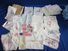 VINTAGE LOT OF 21 COTTON EMBROIDERIED PLAIN  LACE FLORAL HANKIES READ
