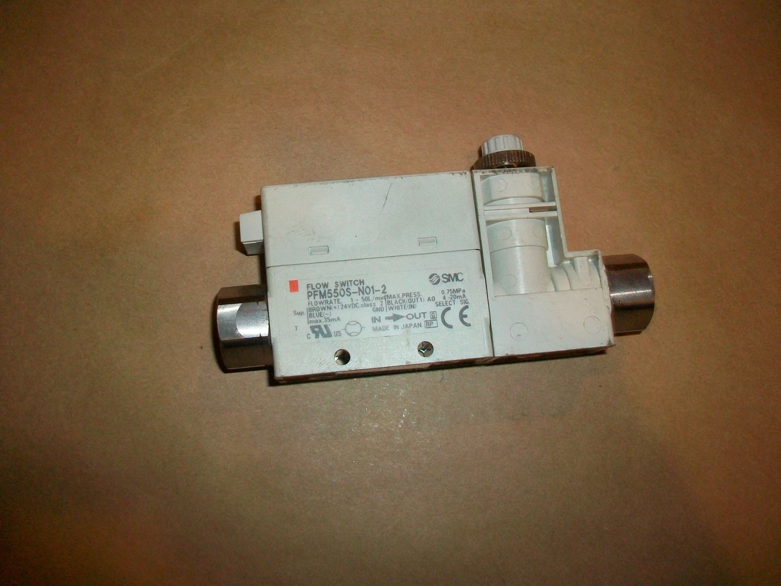 SMC Flow Sensor PFM550S-N01 24VDC NEW