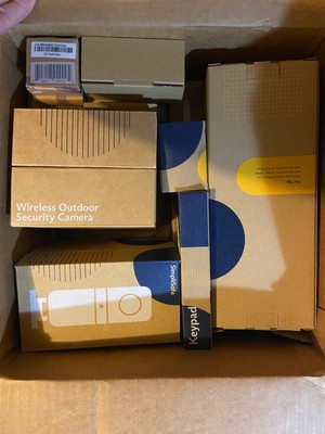 SimpliSafe Wireless Home Security Kit 7 Piece - Never Used