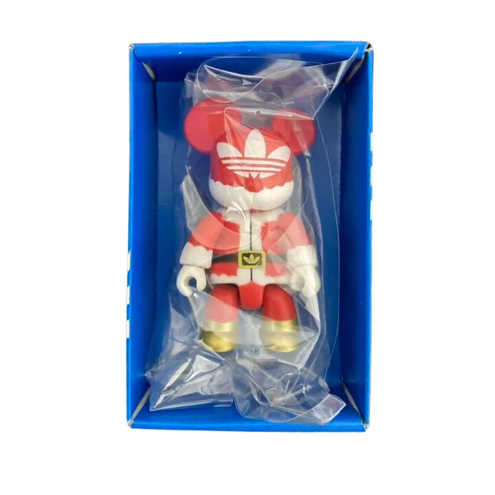 Bearbrick adidas store