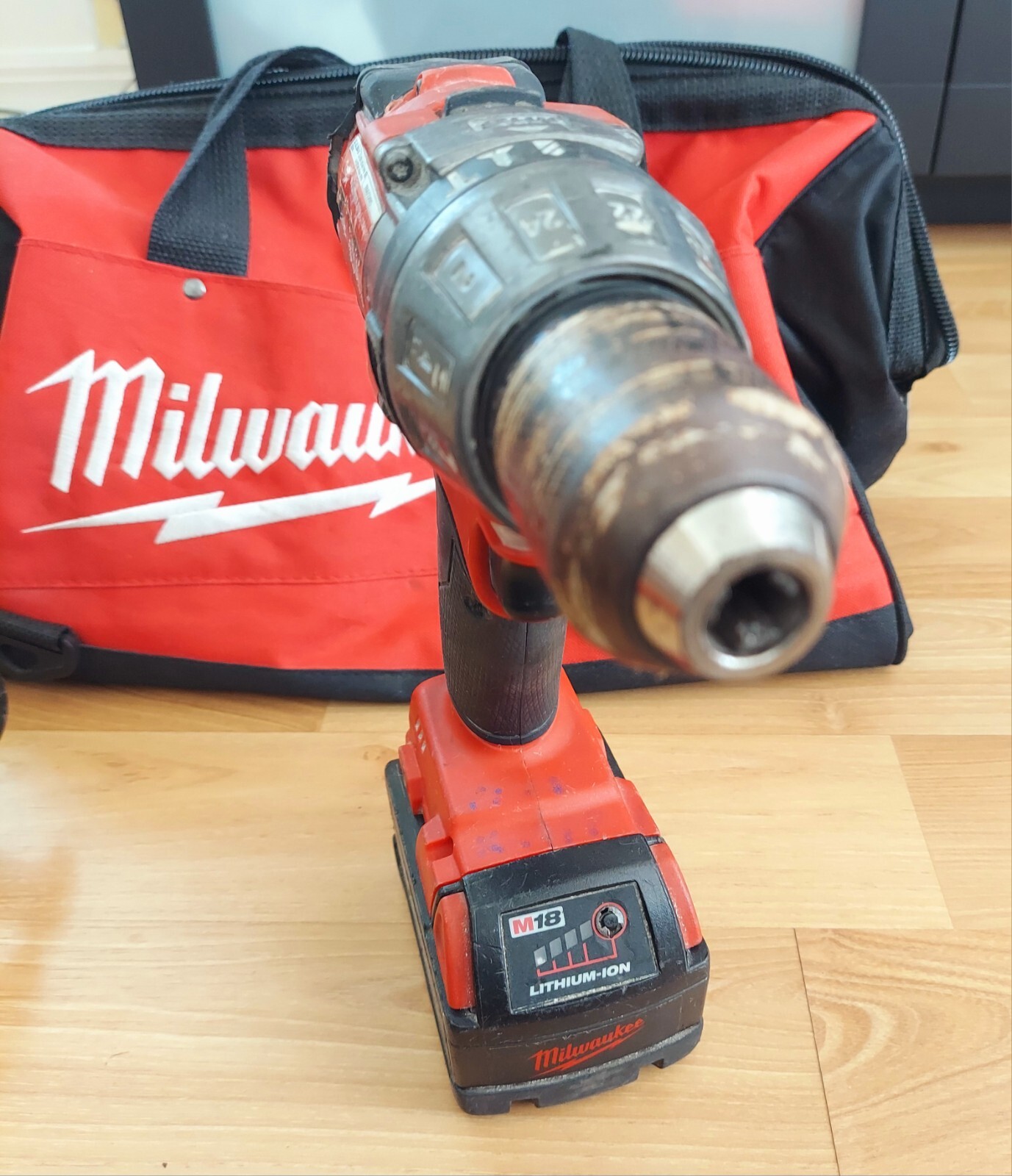 Milwaukee 1/2” Hammer Drill/Driver 260420 1/4” Impact Driver Combo Kit