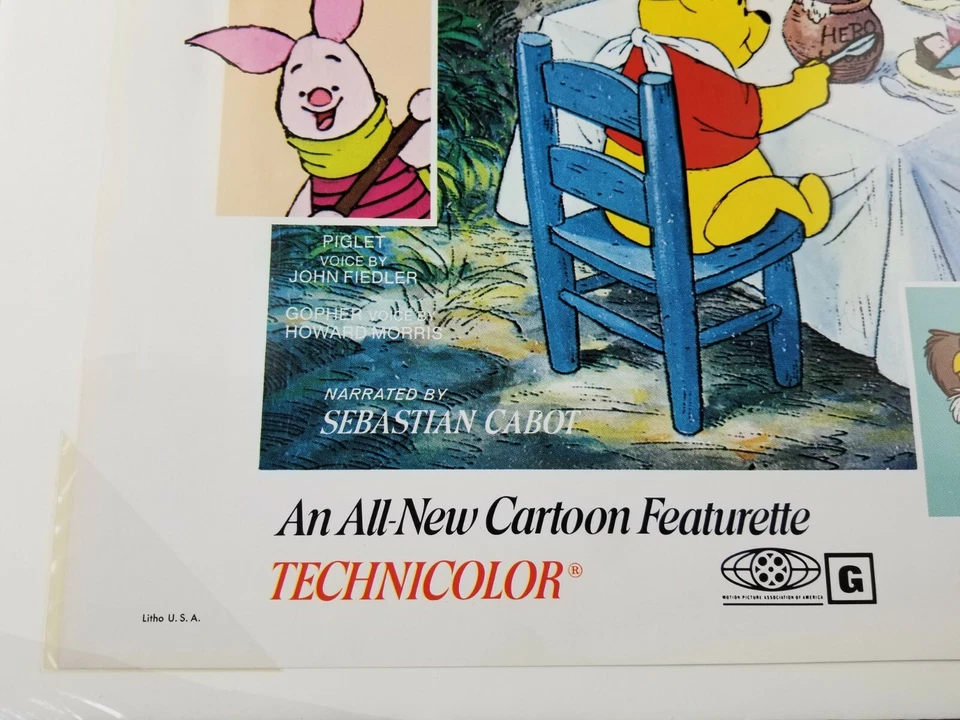 Póster "Walt Disney Presents Winnie the Pooh and the Blustery Day" Edición Limitada 28x22" Foto 3 de 4