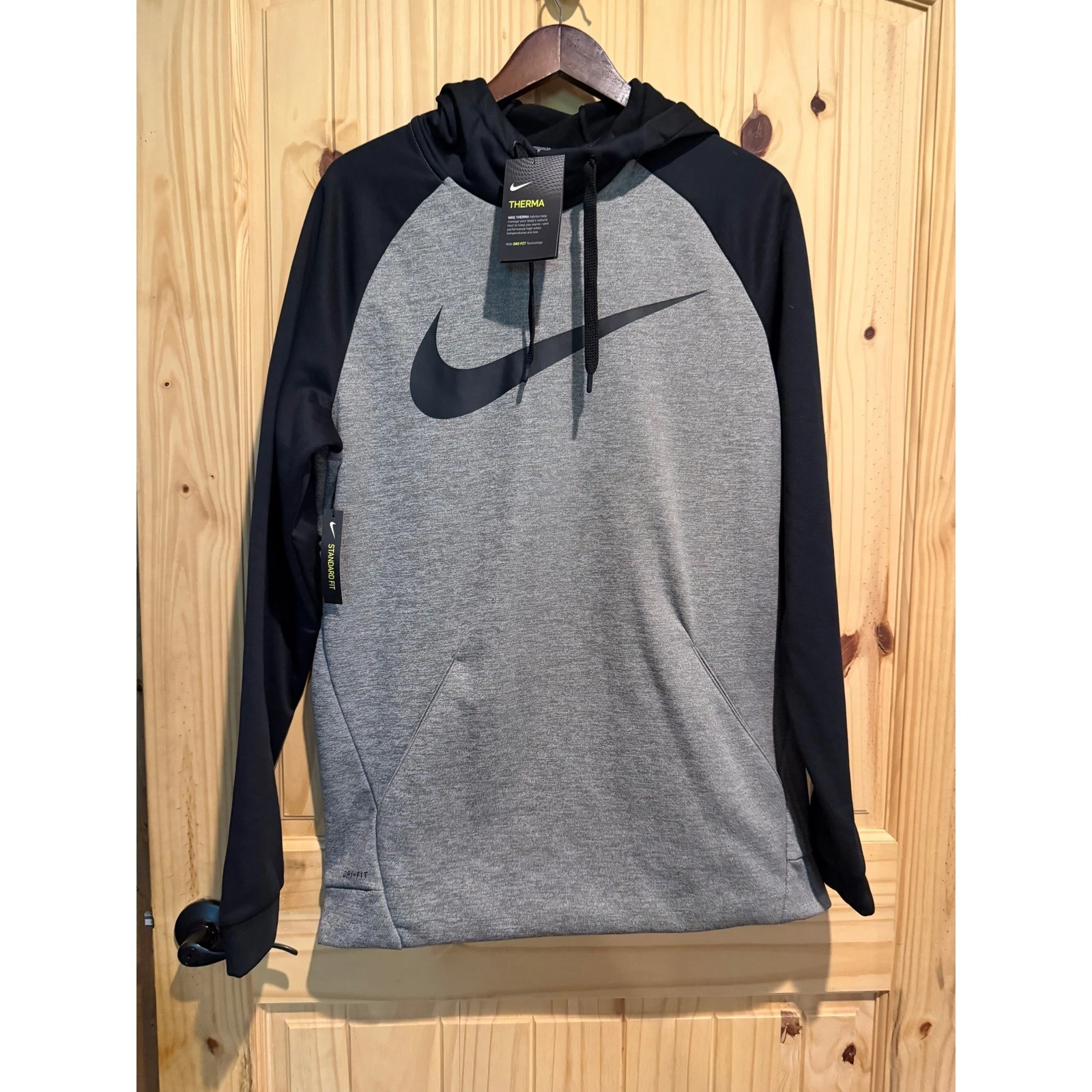 Nike Therma Dri-FIT Training Hoodie Mens Medium Tall Gray Black 931991-063 NWT