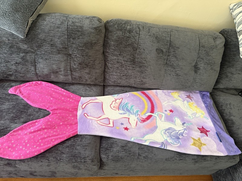 Blankie Tails Unicorn Print Purple Pink Girls Mermaid Style Blanket