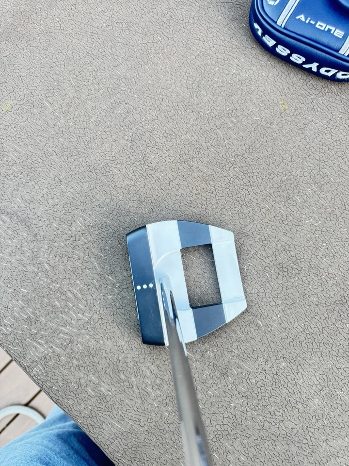 Odyssey Ai-One Cruiser Jailbird square 2 square Putter RH 33” w/ LAB GOLF  grip  - Image 3 of 4